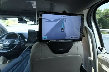 The Robotaxi Landscape: Hype or a True Revolution in Urban Mobility?